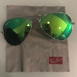 Ray-Ban Aviators - green lenses